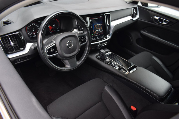 Volvo V60 2.0 T6 Recharge AWD | Trekhaak | 360 camera | HUD