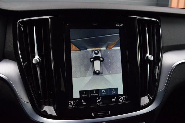 Volvo V60 2.0 T6 Recharge AWD | Trekhaak | 360 camera | HUD