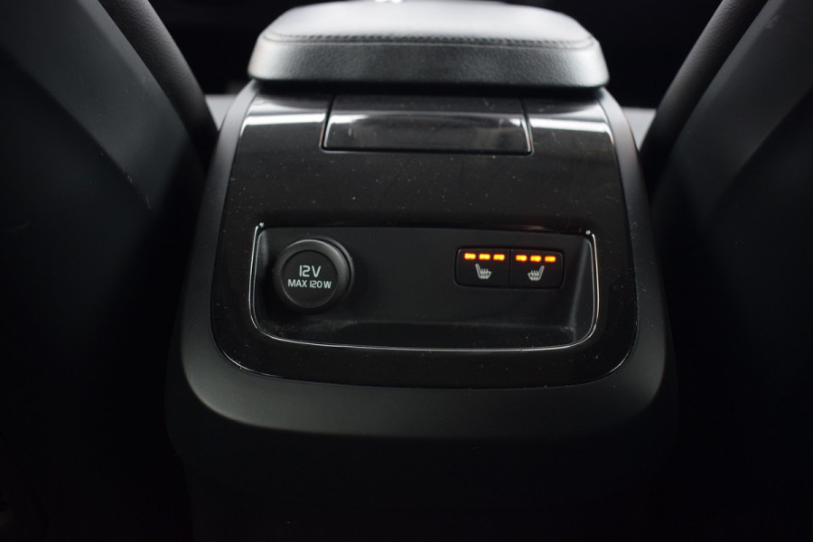 Volvo V60 2.0 T6 Recharge AWD | Trekhaak | 360 camera | HUD