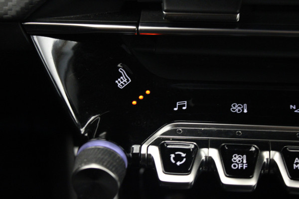 Peugeot 2008 1.2 PureTech Blue Lease Allure |Stoelverw.|Camera|Navi|