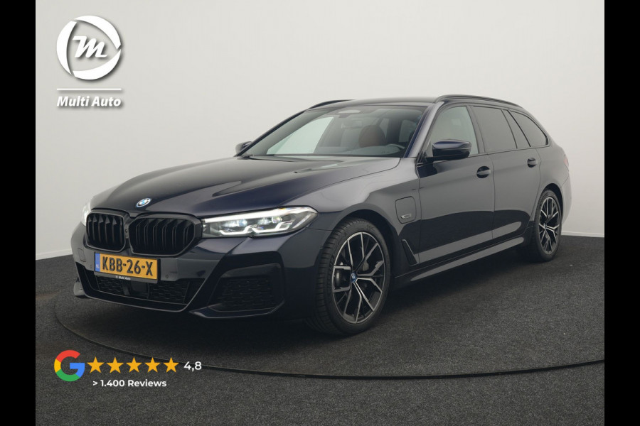 BMW 5 Serie Touring 530e M Sport PHEV 293pk Dealer O.H | Trekhaak af fabriek | Adaptive Cruise | 19"L.M | Lederen Sportstoelen Verwarmd | Camera & Parkassist | Apple Carplay | Sfeerverlichting | Plug in Hybrid