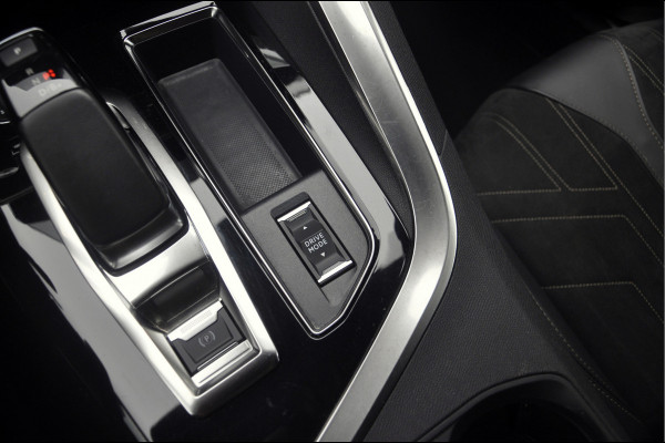Peugeot 3008 1.6 HYbrid 225 GT | Focal | Black Pack | 19 inch