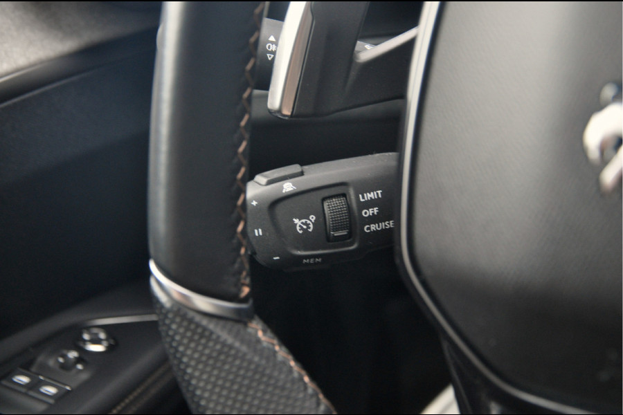 Peugeot 3008 1.6 HYbrid 225 GT | Focal | Black Pack | 19 inch