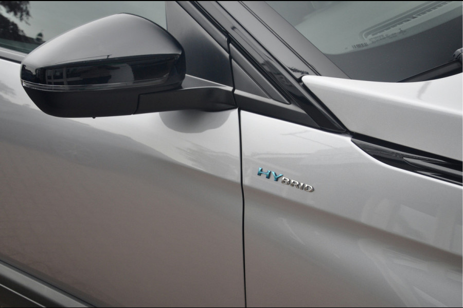 Peugeot 3008 1.6 HYbrid 225 GT | Focal | Black Pack | 19 inch