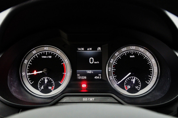 Škoda Octavia Combi 1.0 TSI 115 PK Greentech Style Business, Stoelverwarming, Climate Control, Navigatie