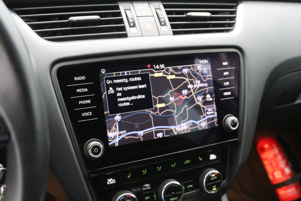 Škoda Octavia Combi 1.0 TSI 115 PK Greentech Style Business, Stoelverwarming, Climate Control, Navigatie