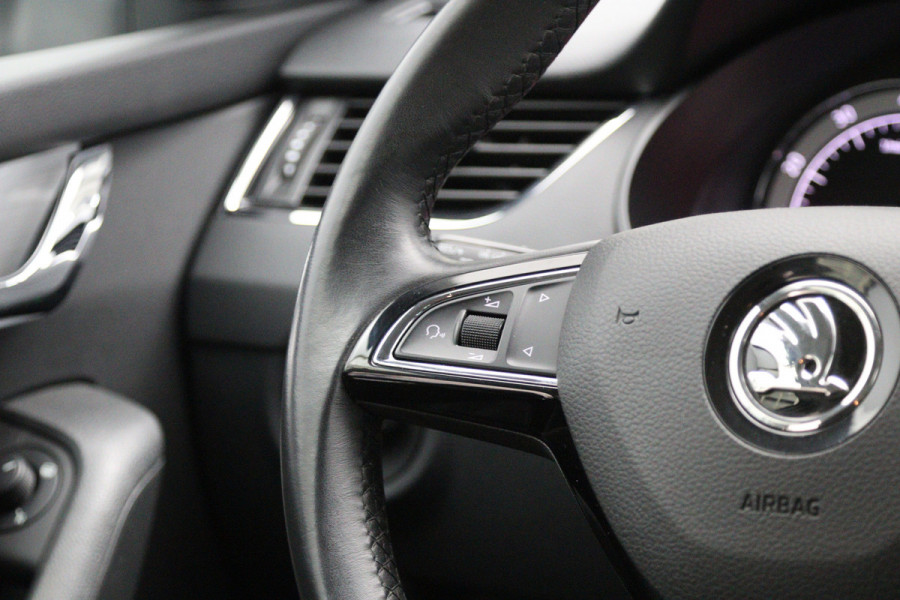 Škoda Octavia Combi 1.0 TSI 115 PK Greentech Style Business, Stoelverwarming, Climate Control, Navigatie