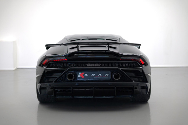 Lamborghini Huracan 5.2 V10 EVO |Lift|Carbon.Spoiler|Cruise|Alcantara|