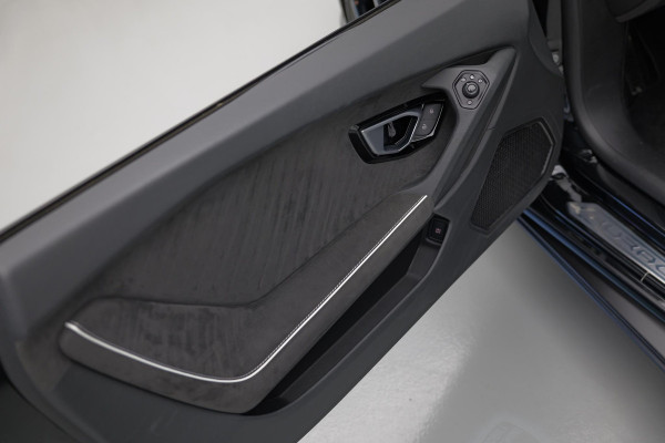Lamborghini Huracan 5.2 V10 EVO |Lift|Carbon.Spoiler|Cruise|Alcantara|