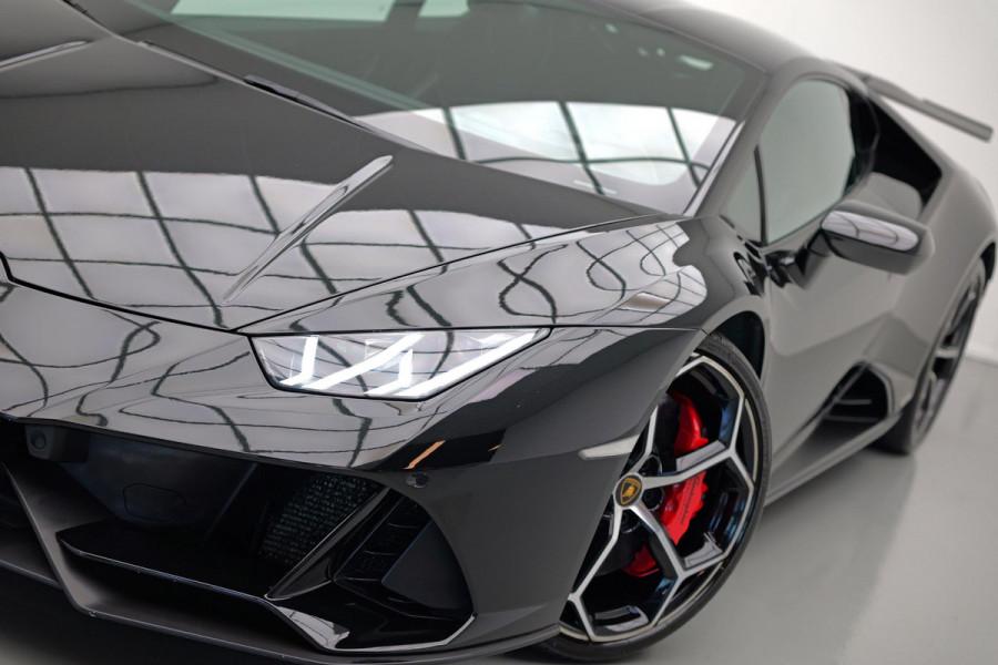 Lamborghini Huracan 5.2 V10 EVO |Lift|Carbon.Spoiler|Cruise|Alcantara|