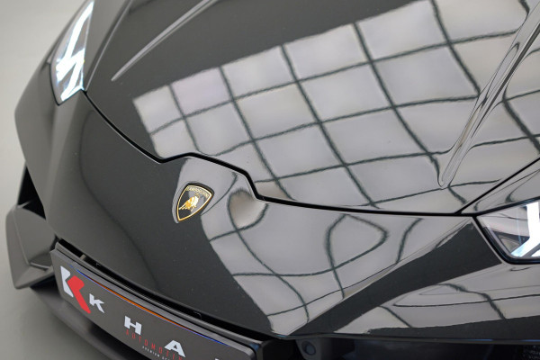 Lamborghini Huracan 5.2 V10 EVO |Lift|Carbon.Spoiler|Cruise|Alcantara|