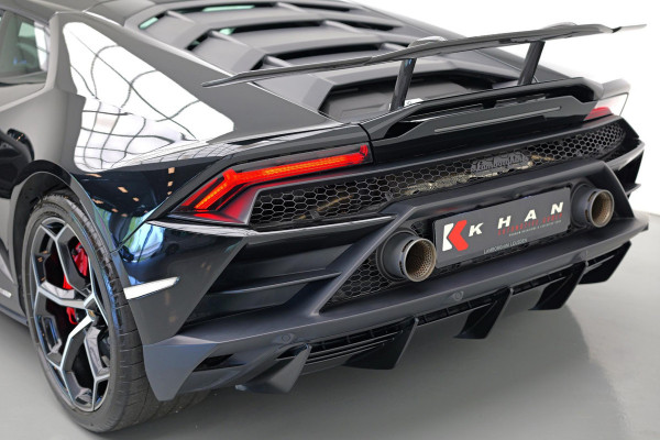 Lamborghini Huracan 5.2 V10 EVO |Lift|Carbon.Spoiler|Cruise|Alcantara|