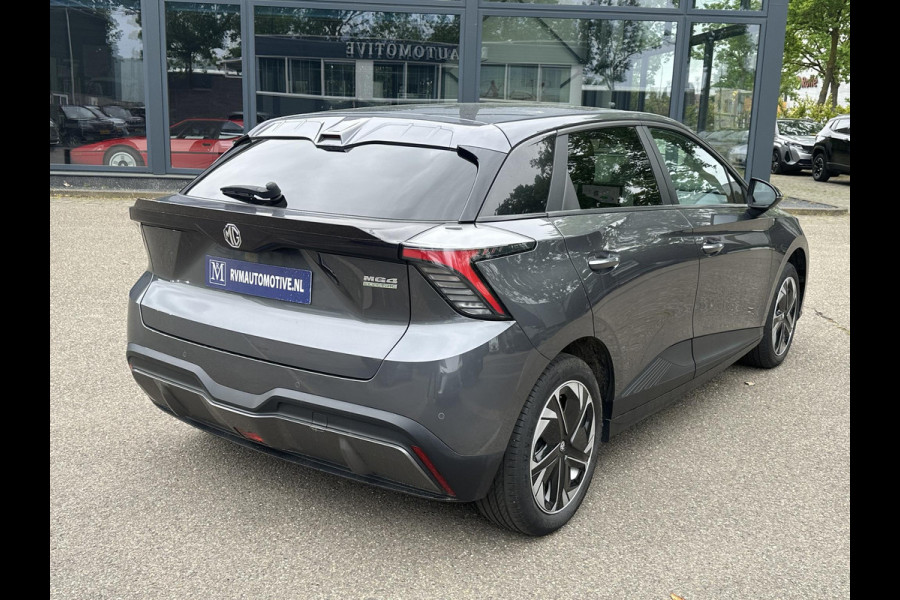 MG Mg4 electric Comfort 64 kWh DEALER ONDERHOUDEN | MG FABRIEKS GARANTIE T/M 12-2030 | SOH 96% | ADAP. CRUISE | RIJKLAARPRIJS | APPLECARPLAY | KEYLESS|