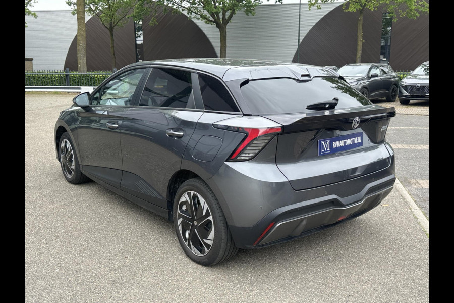 MG Mg4 electric Comfort 64 kWh DEALER ONDERHOUDEN | MG FABRIEKS GARANTIE T/M 12-2030 | SOH 96% | ADAP. CRUISE | RIJKLAARPRIJS | APPLECARPLAY | KEYLESS|
