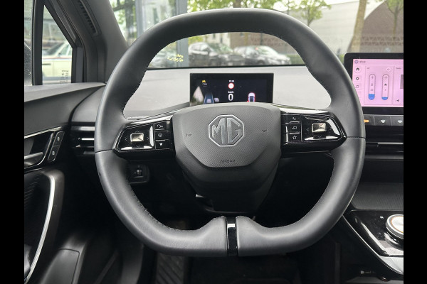 MG Mg4 electric Comfort 64 kWh DEALER ONDERHOUDEN | MG FABRIEKS GARANTIE T/M 12-2030 | SOH 96% | ADAP. CRUISE | RIJKLAARPRIJS | APPLECARPLAY | KEYLESS|
