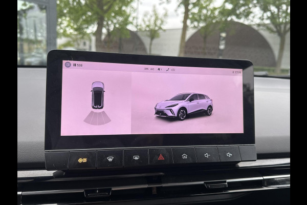 MG Mg4 electric Comfort 64 kWh DEALER ONDERHOUDEN | MG FABRIEKS GARANTIE T/M 12-2030 | SOH 96% | ADAP. CRUISE | RIJKLAARPRIJS | APPLECARPLAY | KEYLESS|