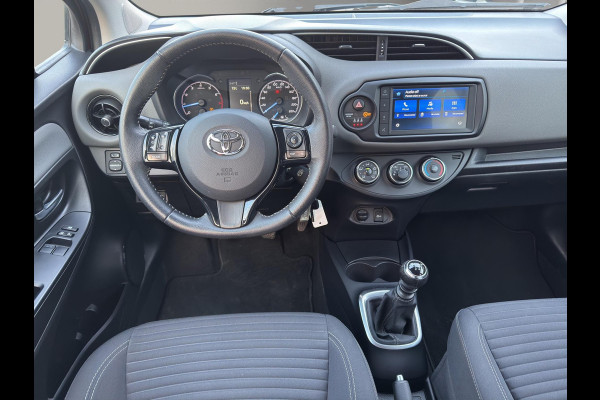 Toyota Yaris 1.5 VVT-i Dynamic 5Drs | Camera | Airco | Carplay/Android Auto | 15"|