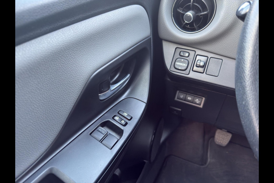 Toyota Yaris 1.5 VVT-i Dynamic 5Drs | Camera | Airco | Carplay/Android Auto | 15"|