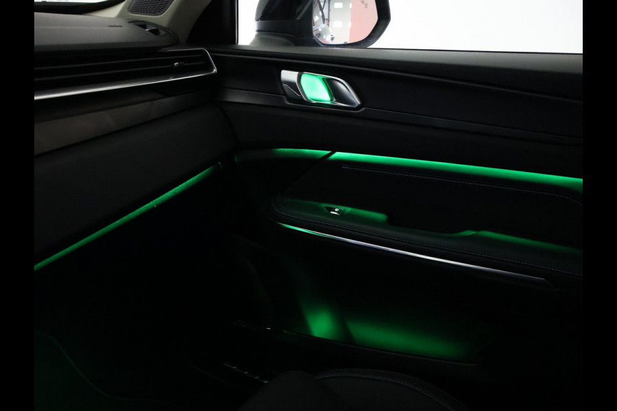 Lynk & Co 01 1.5 PLUG-IN 261 PK AUT. + PANORAMA | INFINTY AUDIO | ADAPTIVE CRUISE | CAMERA | 20 INCH | SFEERVERLICHTING