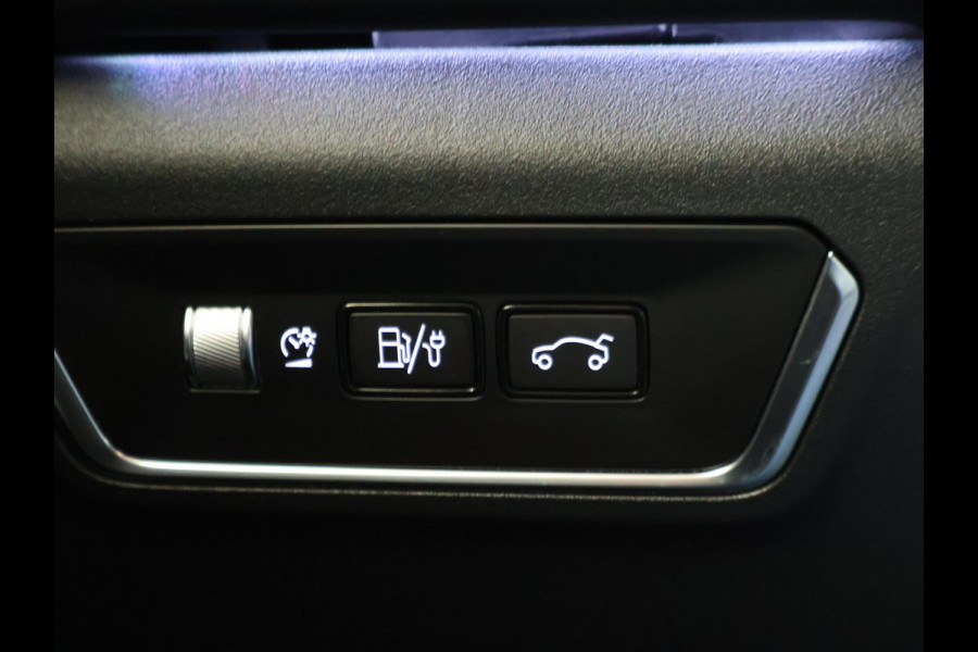 Lynk & Co 01 1.5 PLUG-IN 261 PK AUT. + PANORAMA | INFINTY AUDIO | ADAPTIVE CRUISE | CAMERA | 20 INCH | SFEERVERLICHTING