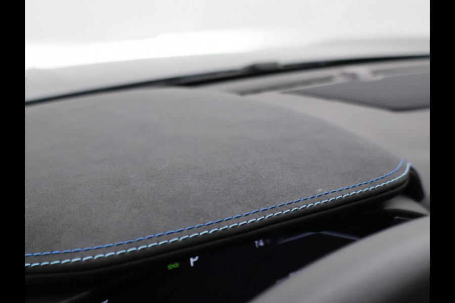 Lynk & Co 01 1.5 PLUG-IN 261 PK AUT. + PANORAMA | INFINTY AUDIO | ADAPTIVE CRUISE | CAMERA | 20 INCH | SFEERVERLICHTING