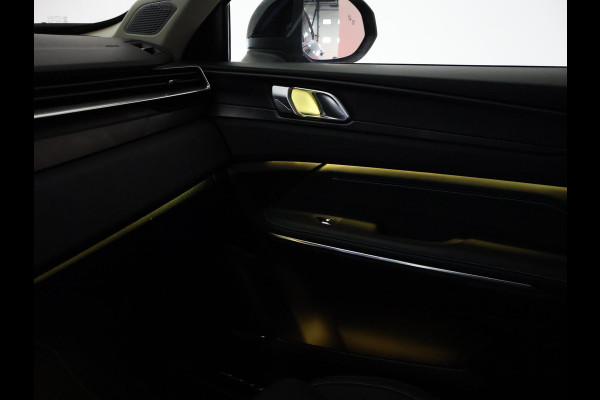 Lynk & Co 01 1.5 PLUG-IN 261 PK AUT. + PANORAMA | INFINTY AUDIO | ADAPTIVE CRUISE | CAMERA | 20 INCH | SFEERVERLICHTING