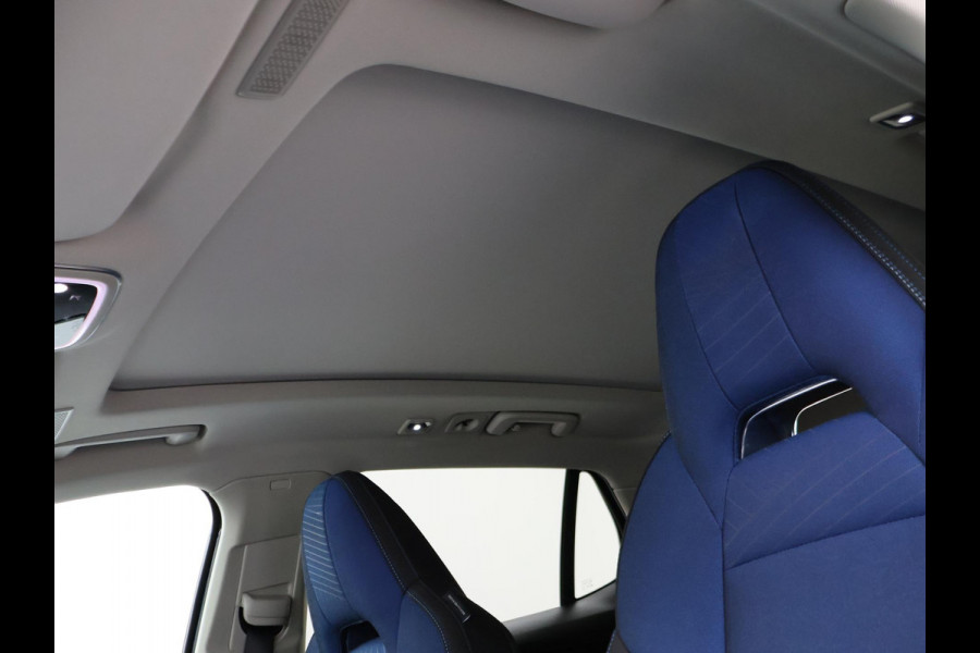 Lynk & Co 01 1.5 PLUG-IN 261 PK AUT. + PANORAMA | INFINTY AUDIO | ADAPTIVE CRUISE | CAMERA | 20 INCH | SFEERVERLICHTING