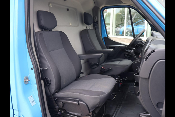 Renault Master T35 2.3 DCI 130 PK L2H2 + 2 SCHUIFDEUREN | 220V OMVORMER | WP INRICHTING | TREKHAAK 2500 KG