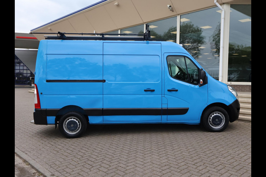 Renault Master T35 2.3 DCI 130 PK L2H2 + 2 SCHUIFDEUREN | 220V OMVORMER | WP INRICHTING | TREKHAAK 2500 KG