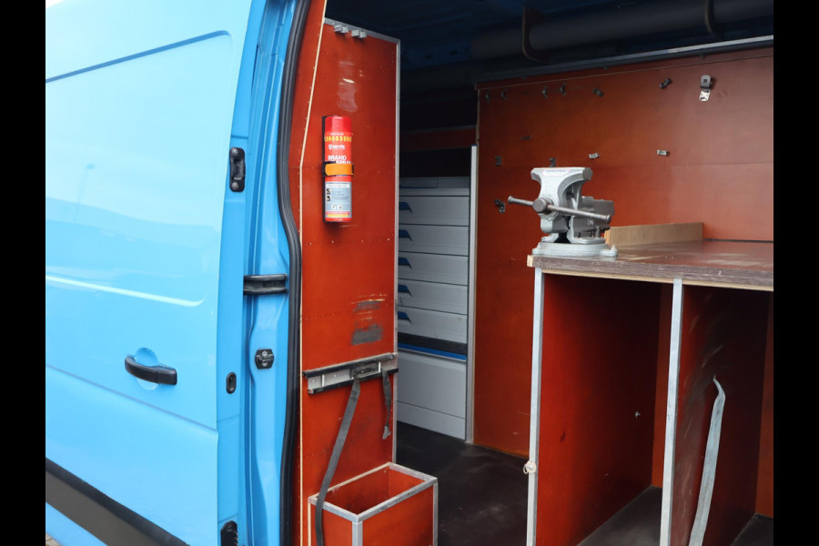 Renault Master T35 2.3 DCI 130 PK L2H2 + 2 SCHUIFDEUREN | 220V OMVORMER | WP INRICHTING | TREKHAAK 2500 KG