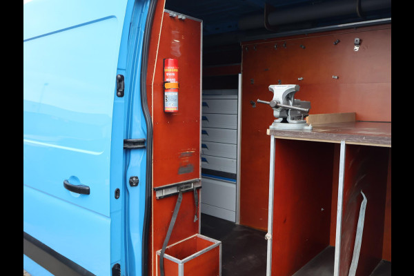 Renault Master T35 2.3 DCI 130 PK L2H2 + 2 SCHUIFDEUREN | 220V OMVORMER | WP INRICHTING | TREKHAAK 2500 KG