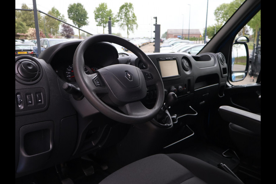 Renault Master T35 2.3 DCI 130 PK L2H2 + 2 SCHUIFDEUREN | 220V OMVORMER | WP INRICHTING | TREKHAAK 2500 KG