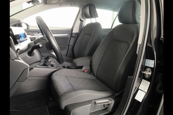 Volkswagen Golf 1.0 TSI Life 110 pk | Navigatie | Parkeersensoren | Adaptieve cruise control | LED koplampen | Apple Carplay/Android Auto |