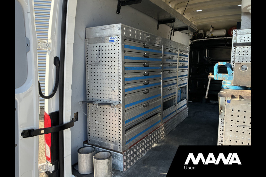 Volkswagen Crafter 50 / 3500kg 2.0 TDI 177PK L4H4 DL Automaat 3,5T trekgewicht WERKPLAATS LED Cruise Navi Trekhaak Voorruitverwarming