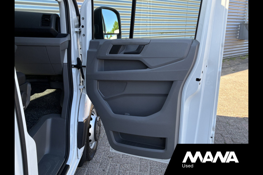 Volkswagen Crafter 50 / 3500kg 2.0 TDI 177PK L4H4 DL Automaat 3,5T trekgewicht WERKPLAATS LED Cruise Navi Trekhaak Voorruitverwarming