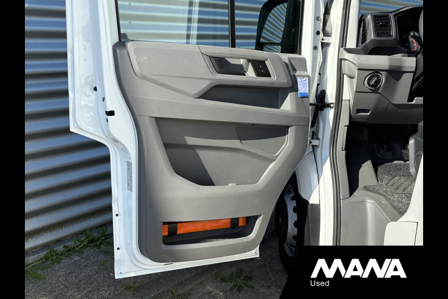 Volkswagen Crafter 50 / 3500kg 2.0 TDI 177PK L4H4 DL Automaat 3,5T trekgewicht WERKPLAATS LED Cruise Navi Trekhaak Voorruitverwarming