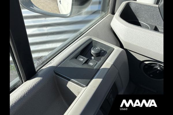 Volkswagen Crafter 50 / 3500kg 2.0 TDI 177PK L4H4 DL Automaat 3,5T trekgewicht WERKPLAATS LED Cruise Navi Trekhaak Voorruitverwarming