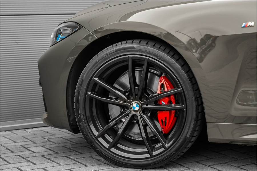 BMW 4 Serie Coupé M440i xDrive High Executive Schuifdak M-Stoel Laser ACC H/K