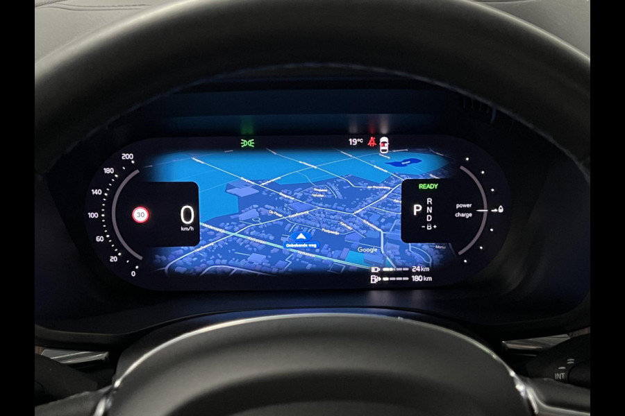 Volvo XC60 2.0 T8 Plug-in hybrid AWD Ultra Dark Luchtvering | Massage | Trekhaak | Stoelventilatie | Open dak | Adapt. Cruise | 360 camera | Head-up | Memory | Stuur-/stoelverwarming