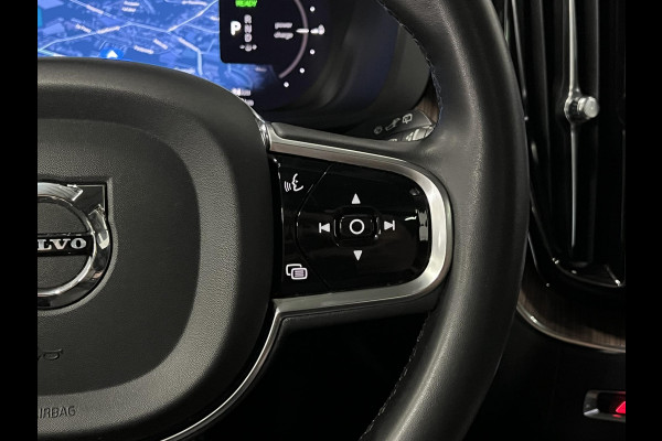 Volvo XC60 2.0 T8 Plug-in hybrid AWD Ultra Dark Luchtvering | Massage | Trekhaak | Stoelventilatie | Open dak | Adapt. Cruise | 360 camera | Head-up | Memory | Stuur-/stoelverwarming