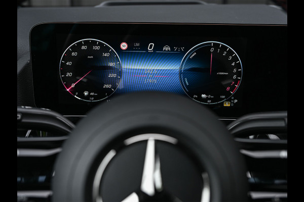 Mercedes-Benz GLA 250 e Business Solution AMG | Panorama dak | Memory seats | Stoelverwarming | Head-up | Camera | Ambiance interieur | Distronic |
