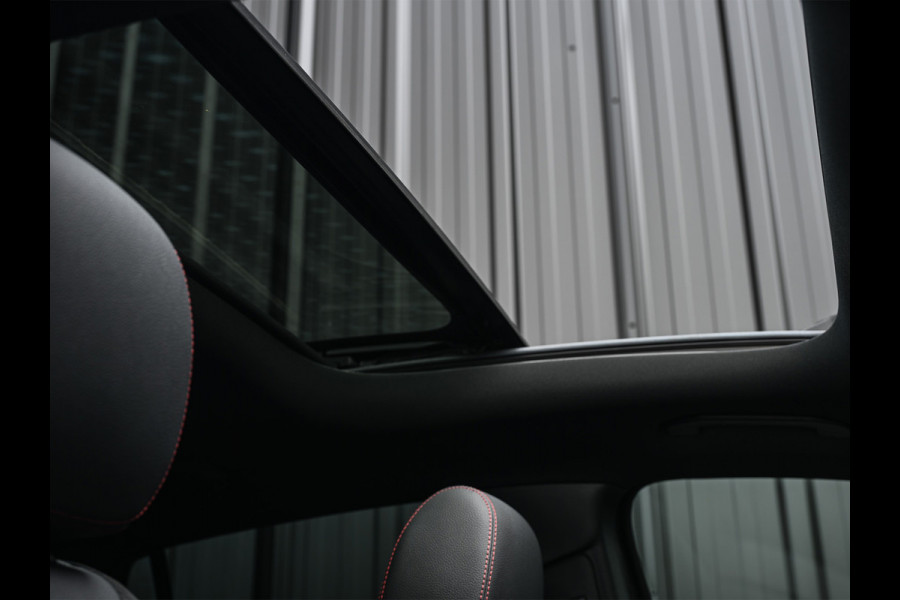 Mercedes-Benz GLA 250 e Business Solution AMG | Panorama dak | Memory seats | Stoelverwarming | Head-up | Camera | Ambiance interieur | Distronic |