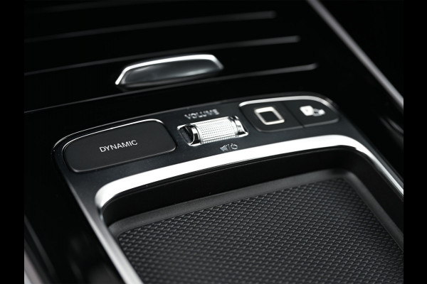 Mercedes-Benz GLA 250 e Business Solution AMG | Panorama dak | Memory seats | Stoelverwarming | Head-up | Camera | Ambiance interieur | Distronic |