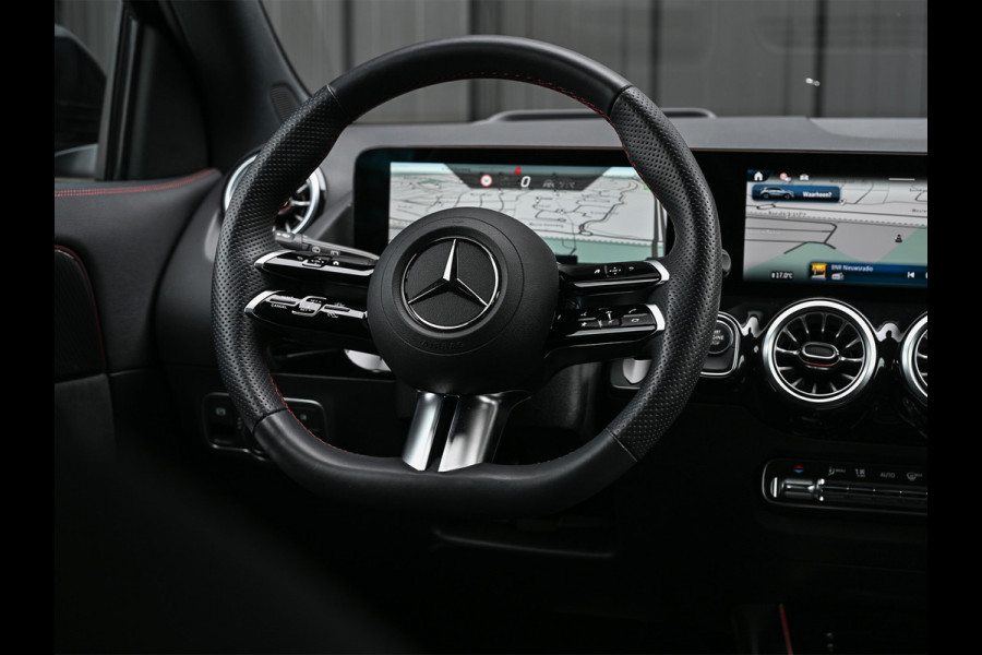 Mercedes-Benz GLA 250 e Business Solution AMG | Panorama dak | Memory seats | Stoelverwarming | Head-up | Camera | Ambiance interieur | Distronic |