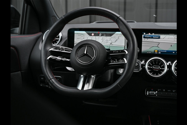 Mercedes-Benz GLA 250 e Business Solution AMG | Panorama dak | Memory seats | Stoelverwarming | Head-up | Camera | Ambiance interieur | Distronic |