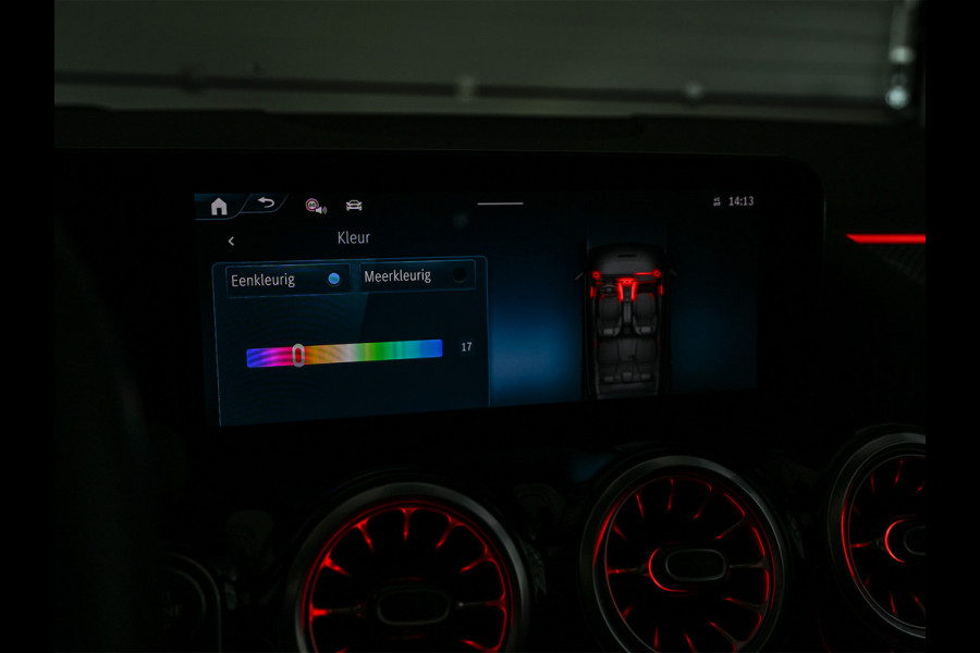 Mercedes-Benz GLA 250 e Business Solution AMG | Panorama dak | Memory seats | Stoelverwarming | Head-up | Camera | Ambiance interieur | Distronic |