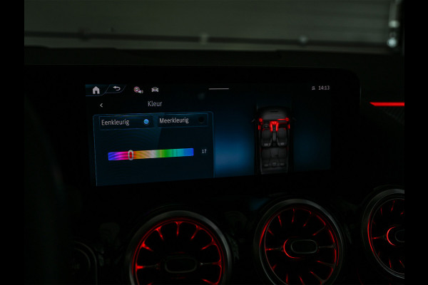 Mercedes-Benz GLA 250 e Business Solution AMG | Panorama dak | Memory seats | Stoelverwarming | Head-up | Camera | Ambiance interieur | Distronic |