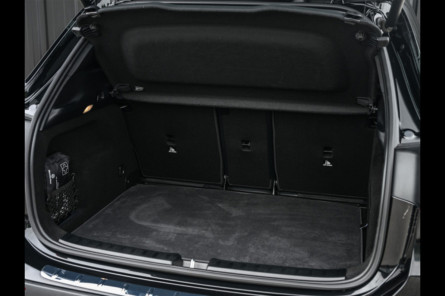 Mercedes-Benz GLA 250 e Business Solution AMG | Panorama dak | Memory seats | Stoelverwarming | Head-up | Camera | Ambiance interieur | Distronic |