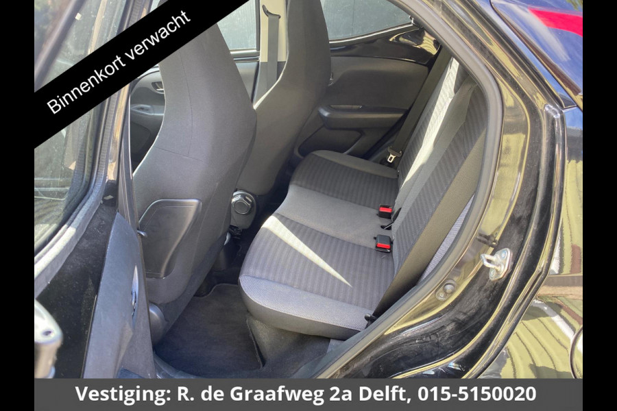 Toyota Aygo 1.0 VVT-i X-Joy Pack | Apple Carplay & AndroidAUTO | Lichtmetalen velgen | Privacy Glass |