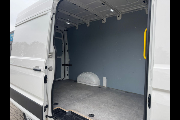 Volkswagen Crafter 35 2.0 TDI L3H3 > BPM Vrij/Trekhaak/parkeersensoren...